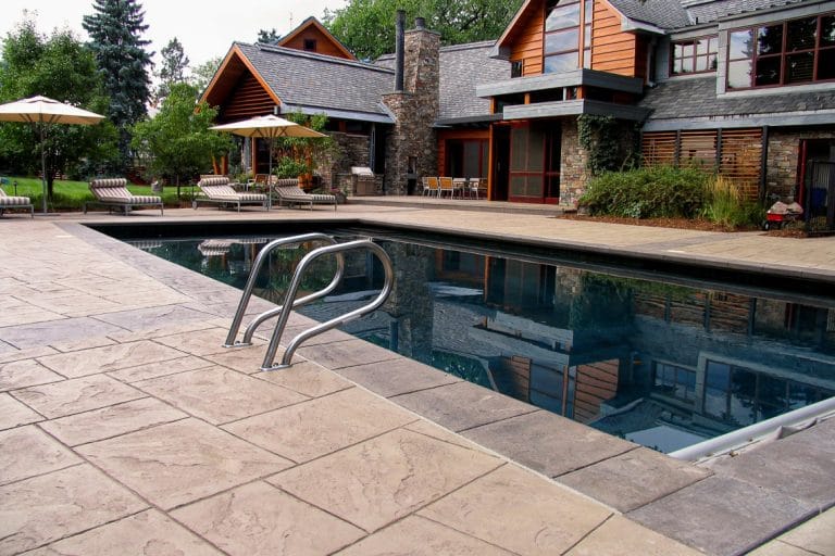 Residential pool deck with imprinted finish.